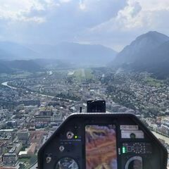 Flugwegposition um 14:08:14: Aufgenommen in der Nähe von Innsbruck, Österreich in 884 Meter